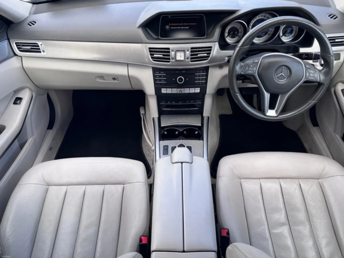 MERCEDES-BENZ E CLASS E220d SE CREAM LEATHER - Image 2