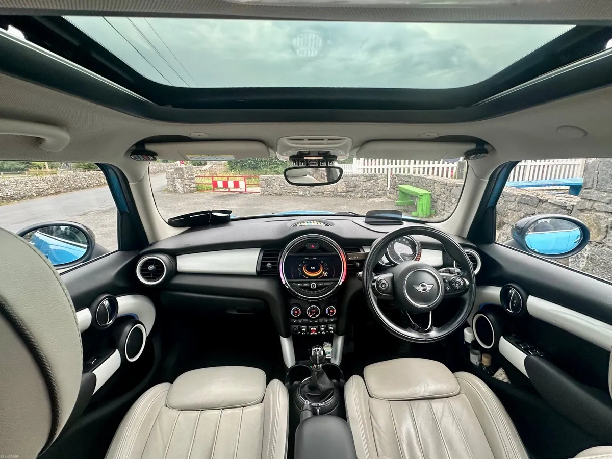 2017 Mini Cooper Sport Diesel • 5DR• 2.0L• 170bhp - Image 3