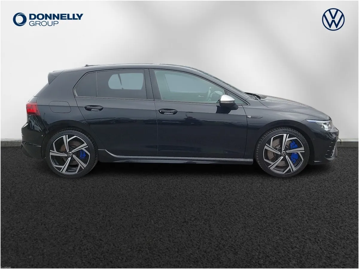 Volkswagen Golf Hatchback R - Image 4