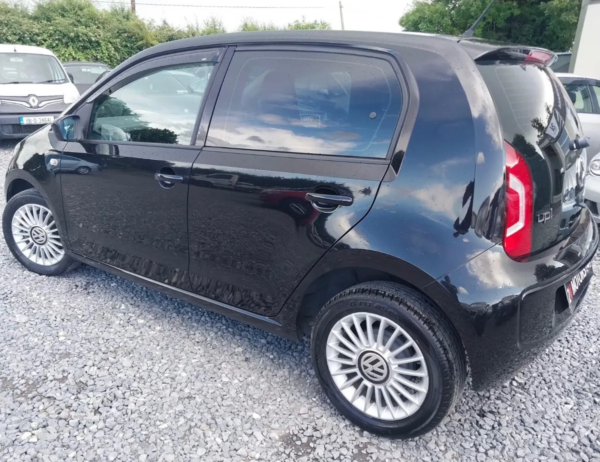 🔵 Volkswagen High UP! 1.0 5DR AUTOMATIC - Image 4