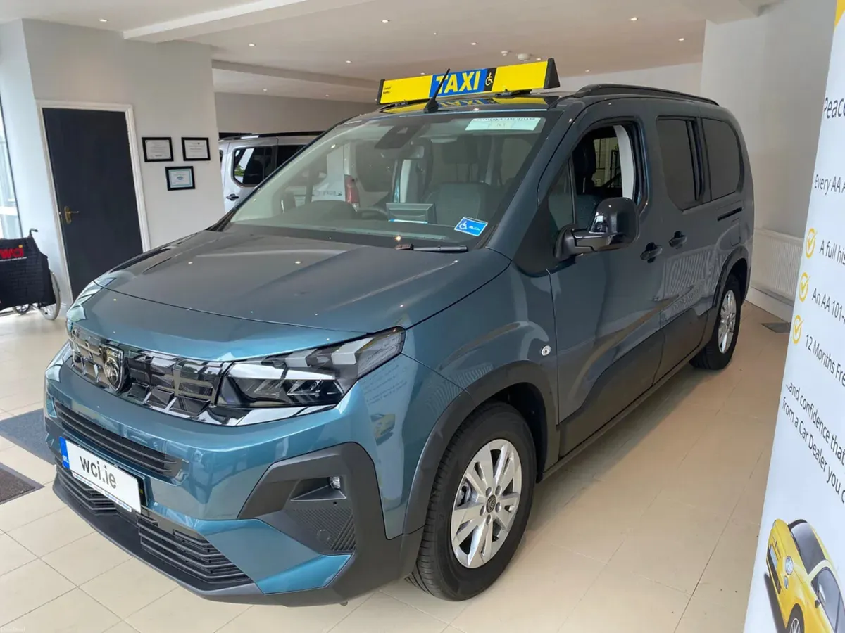 Wheelchair Taxi Peugeot Rifter - Image 3