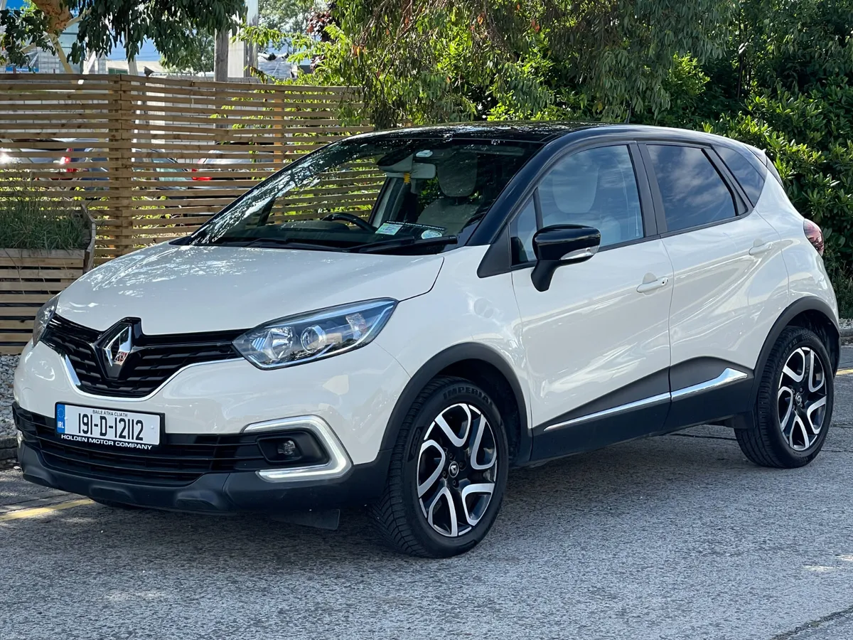 Renault Captur.KEYLESS ENTRY..LOW MILES - Image 2
