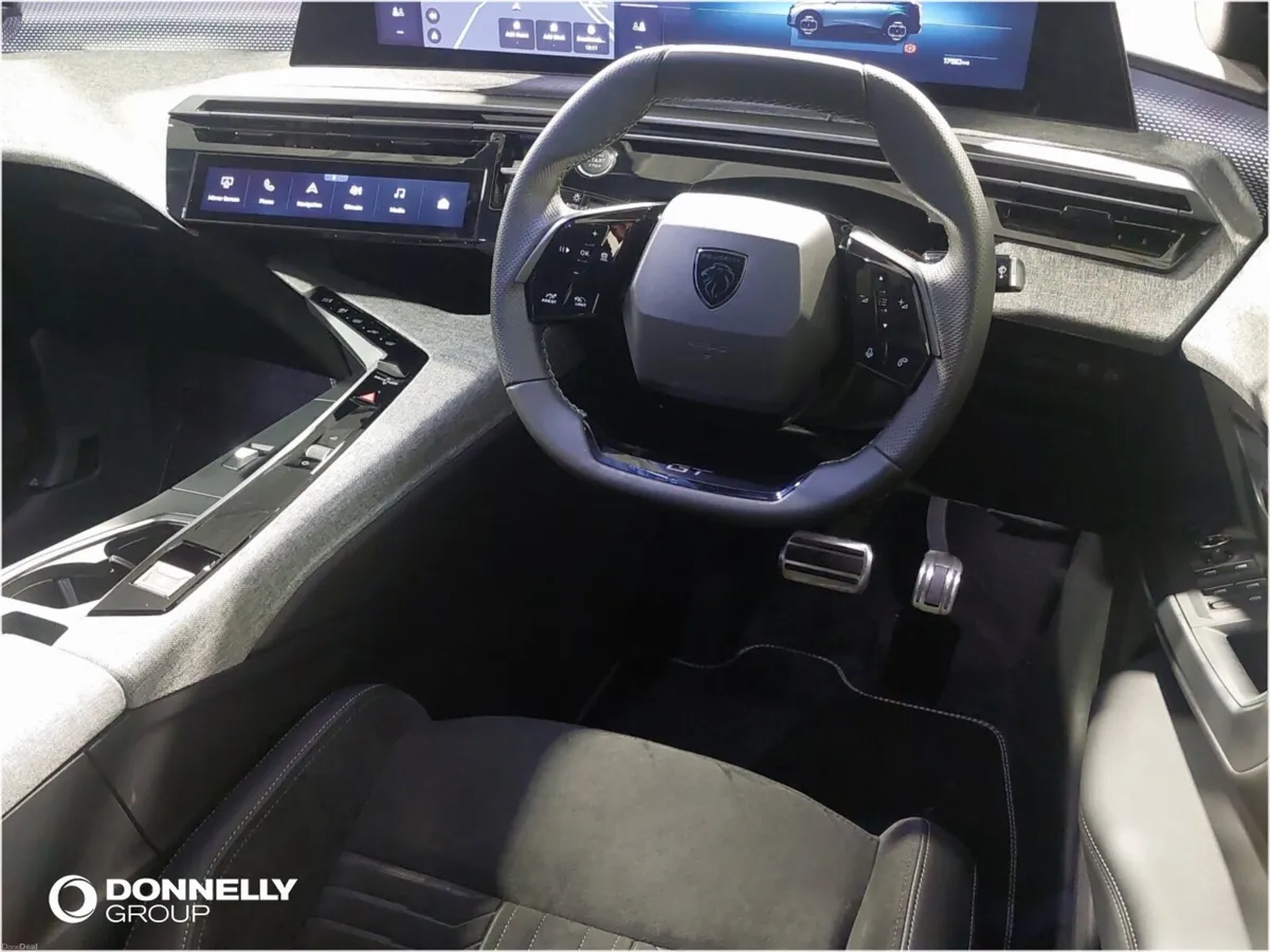 Peugeot 5008 E- Electric Estate GT - Image 4