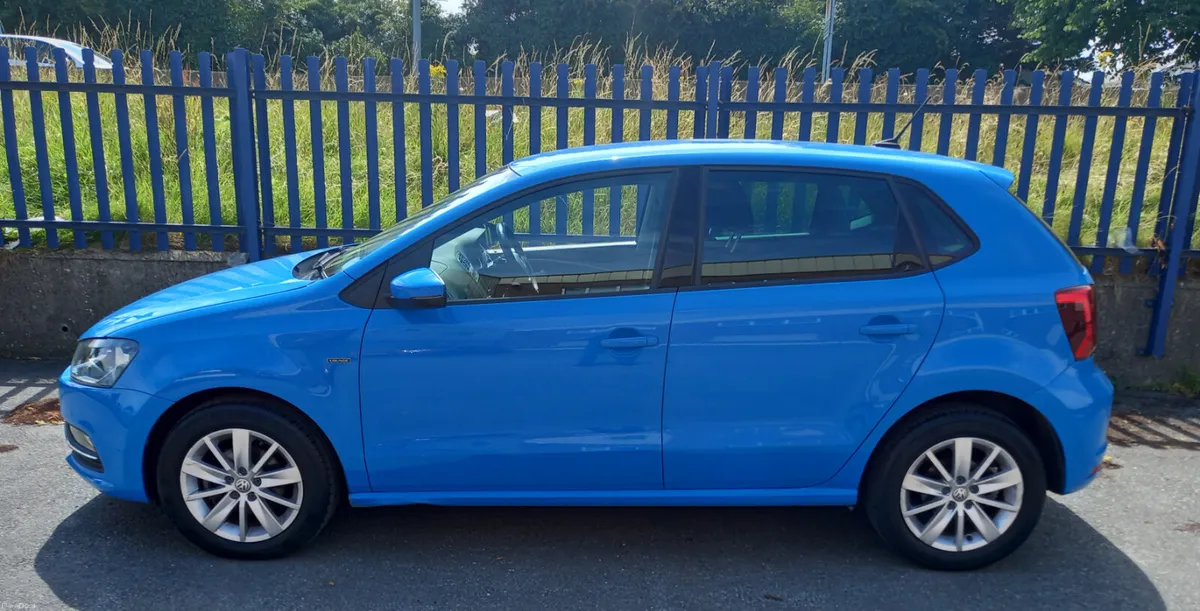 162 VOLKSWAGEN POLO LOUNGE 1.2 AUTOMATIC - Image 2