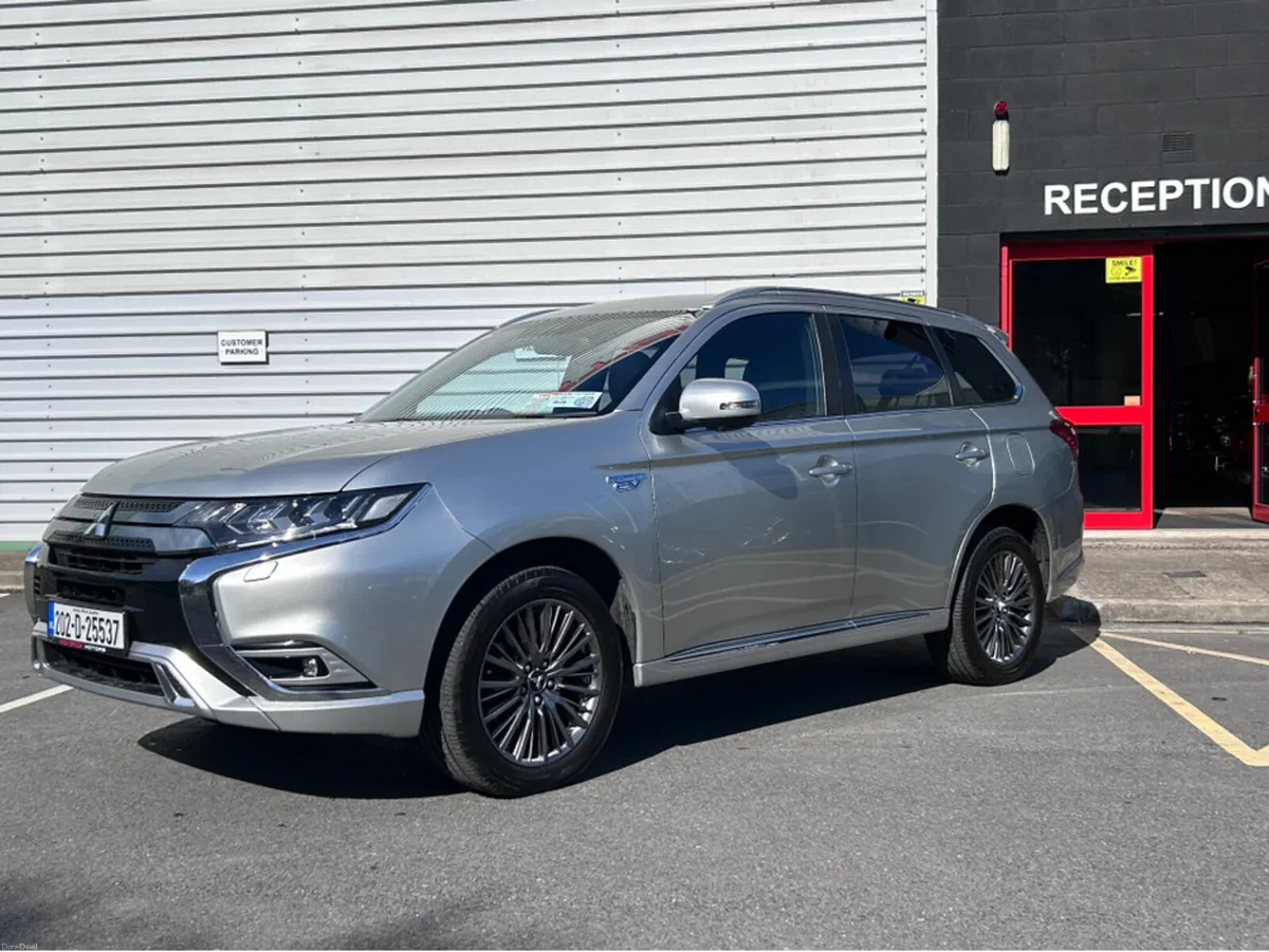 Mitsubishi Outlander 2.4 EXCEED PHEV HIGHEST SPEC - Image 2