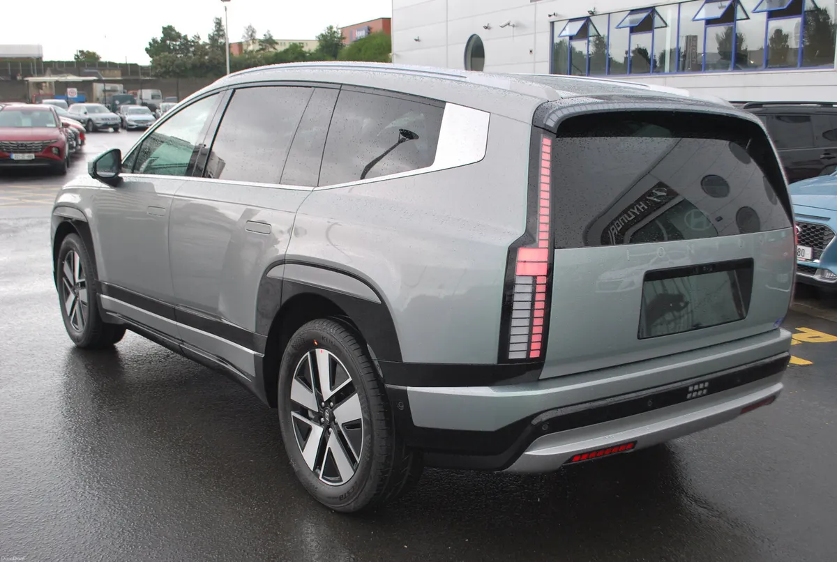 Hyundai Ioniq 9 - Image 3