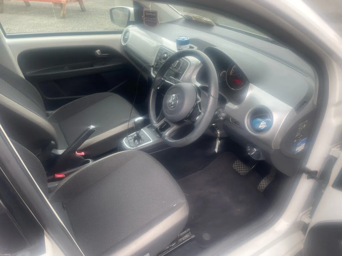 Volkswagen up Highline low mileage - Image 2