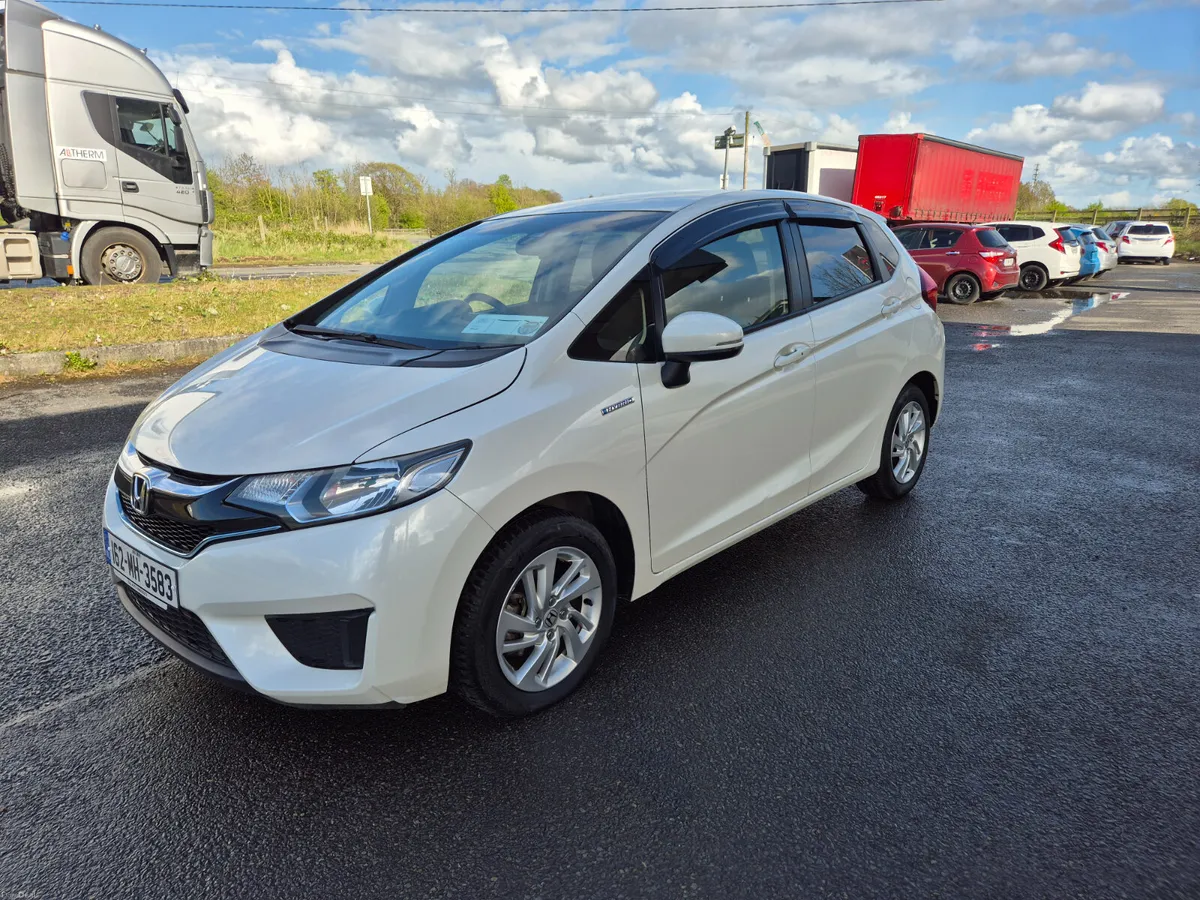 Honda Fit 2016 AUTOMATIC PETROL HYBRID 1.5L PETROL - Image 1