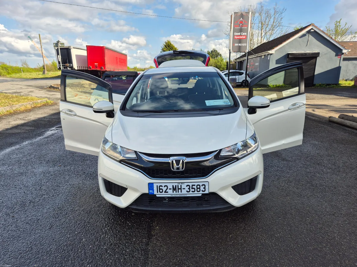 Honda Fit 2016 AUTOMATIC PETROL HYBRID 1.5L PETROL - Image 3