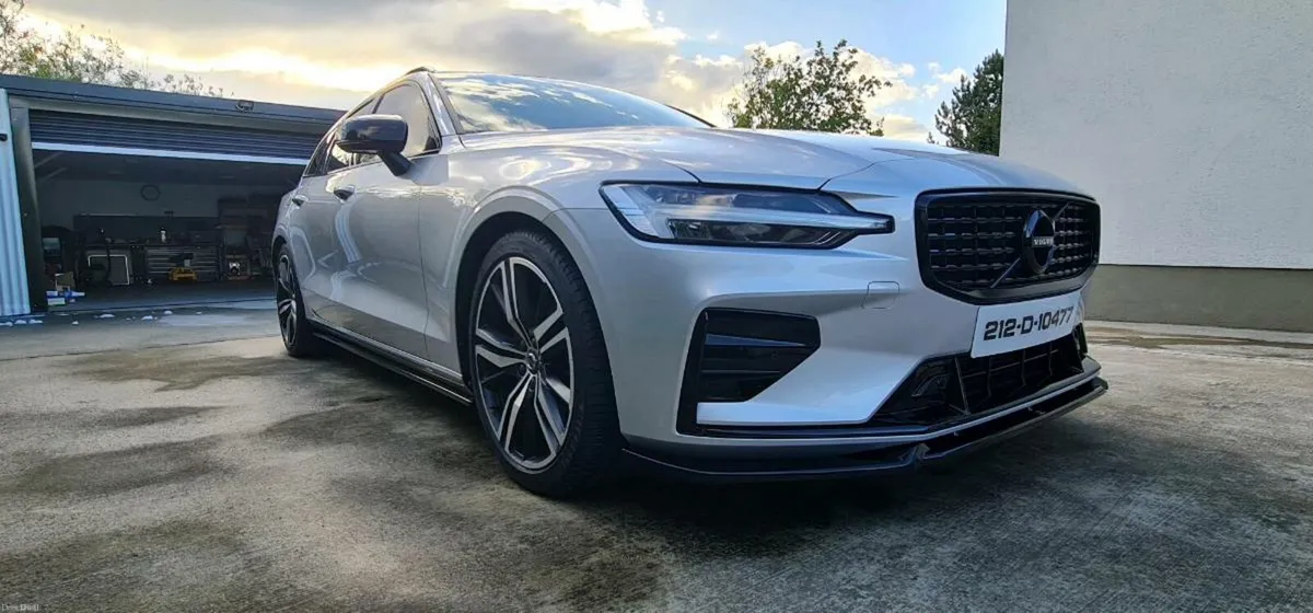 Volvo V60 R Design B4 - Image 1