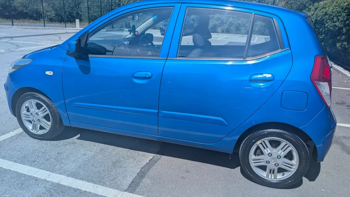 Hyundai i10 - 2010 - 1.1 PETROL 5DR - Image 2