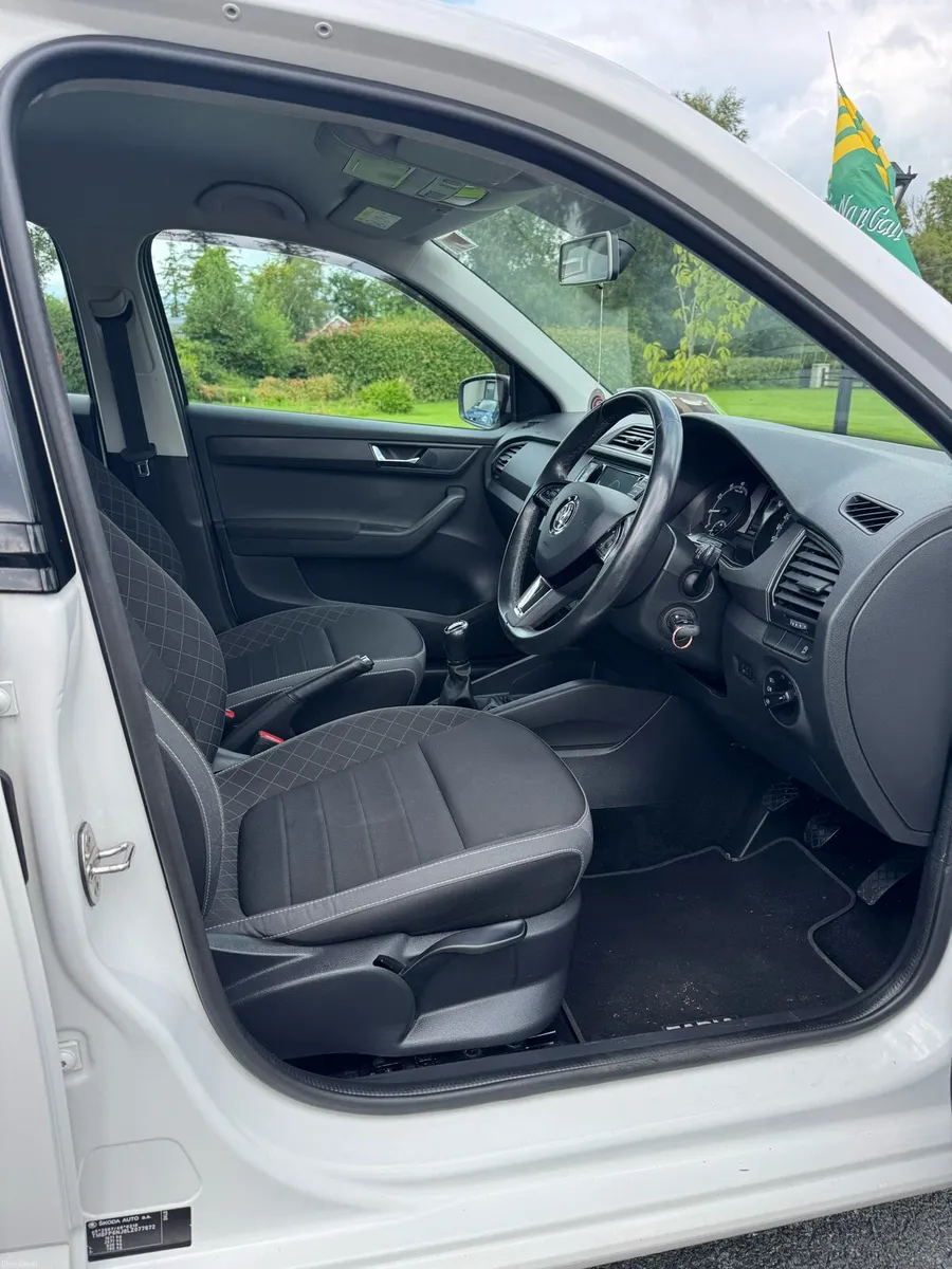 Skoda Fabia Ambition 1.0TSI  95 HP - Image 4