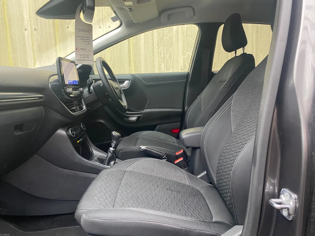 Ford Puma 2021//PETROL HYBRID///FINANCE AVAILABLE - Image 4
