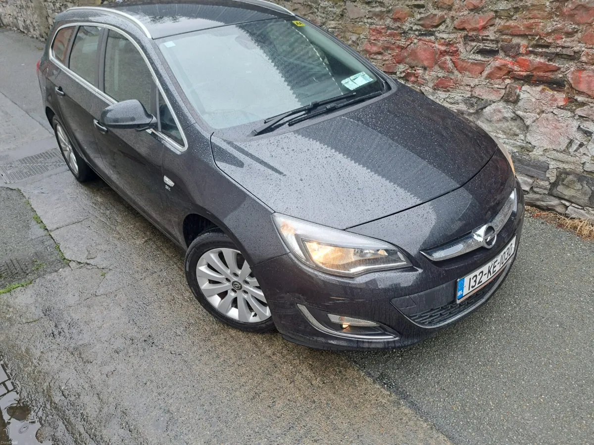 Opel Astra 2013.1.7 CDTI. Nct past - Image 3