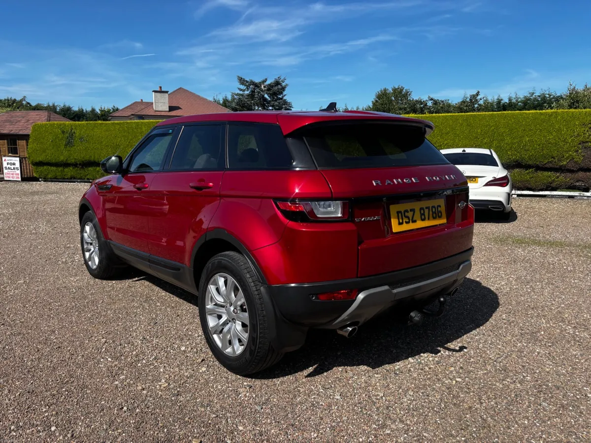 Range Rover Evoque 2.0 TD4 SE Tech  2016 - Image 4