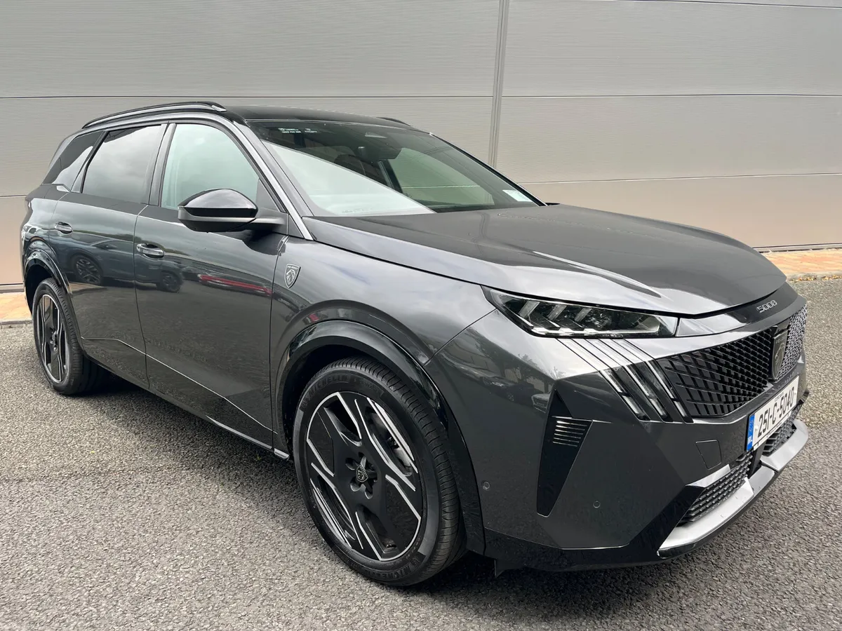 Peugeot 5008 2025 - Image 1