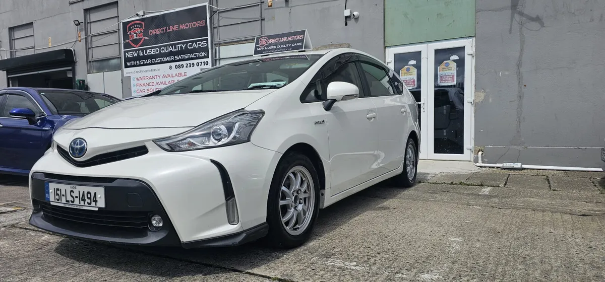 2015 Toyota Prius Alpha(TOP SPEC) 6 MONTH WARRANTY - Image 3