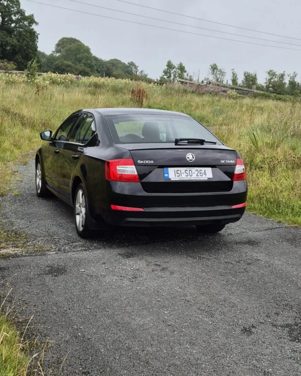 2015 Skoda Octavia ELEGANCE DSG 1.6 TDI - Image 4