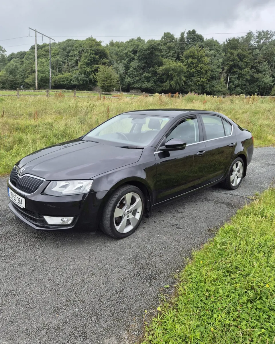 2015 Skoda Octavia ELEGANCE DSG 1.6 TDI - Image 1