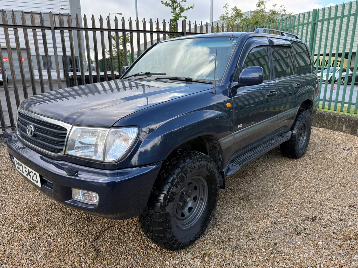 Toyota Land Cruiser 2000 Amazon - Image 3