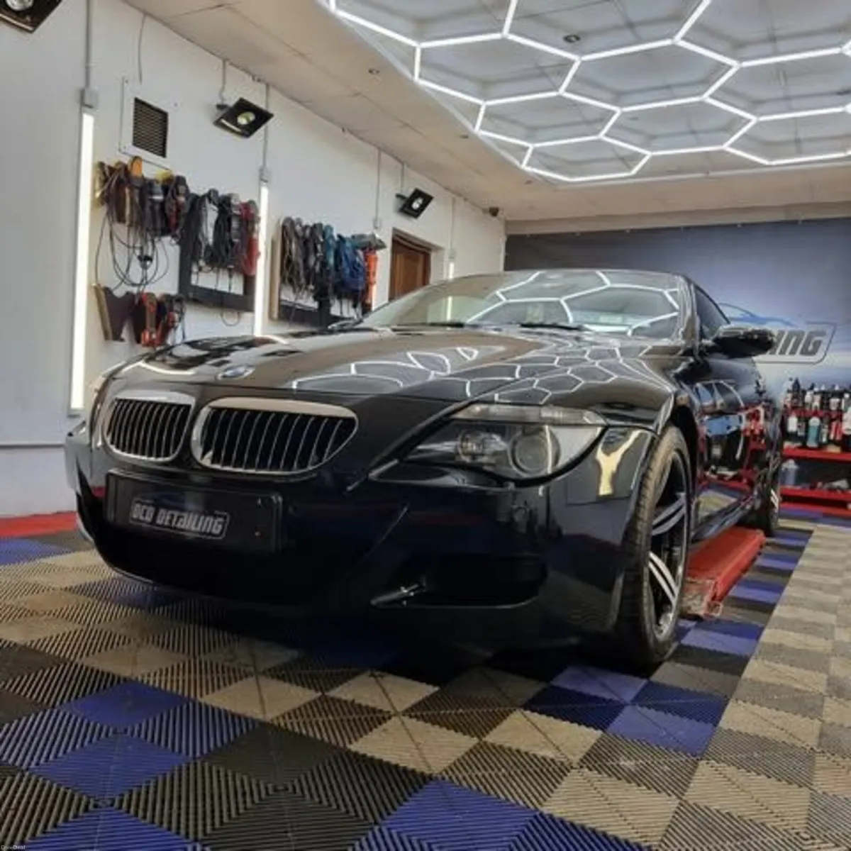 BMW M6 2006 - Image 1