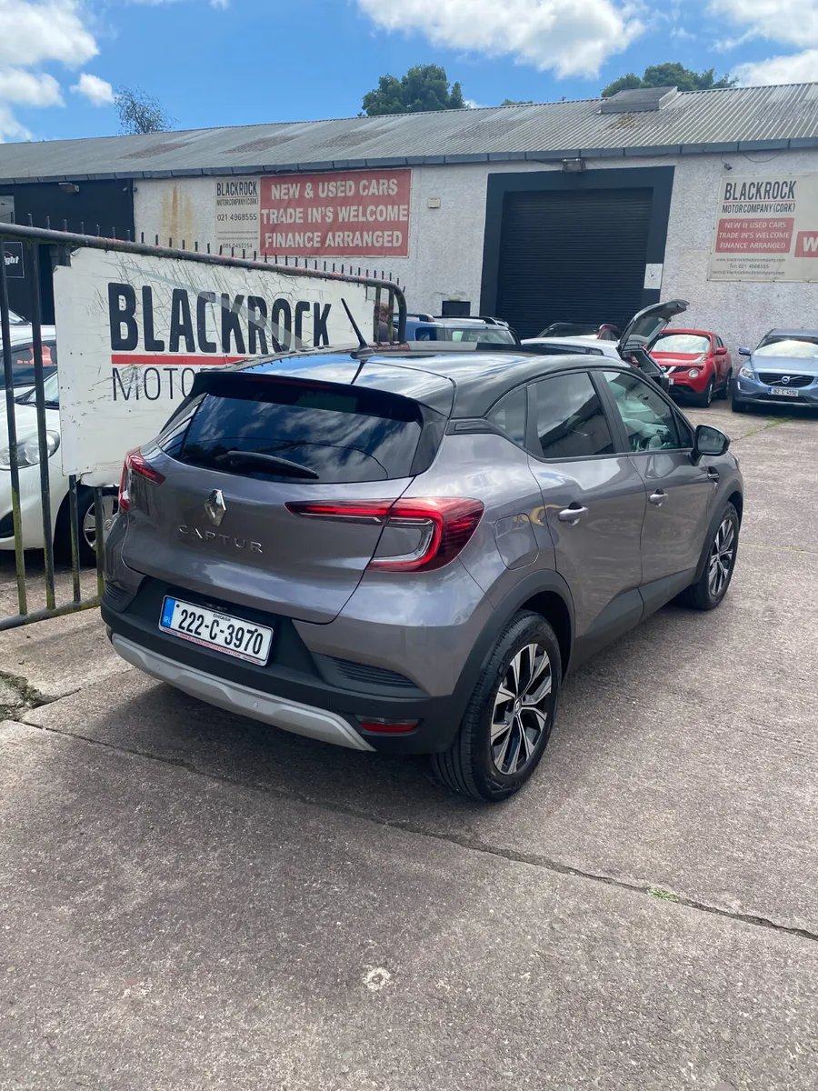 Renault Captur 2022 - Image 4