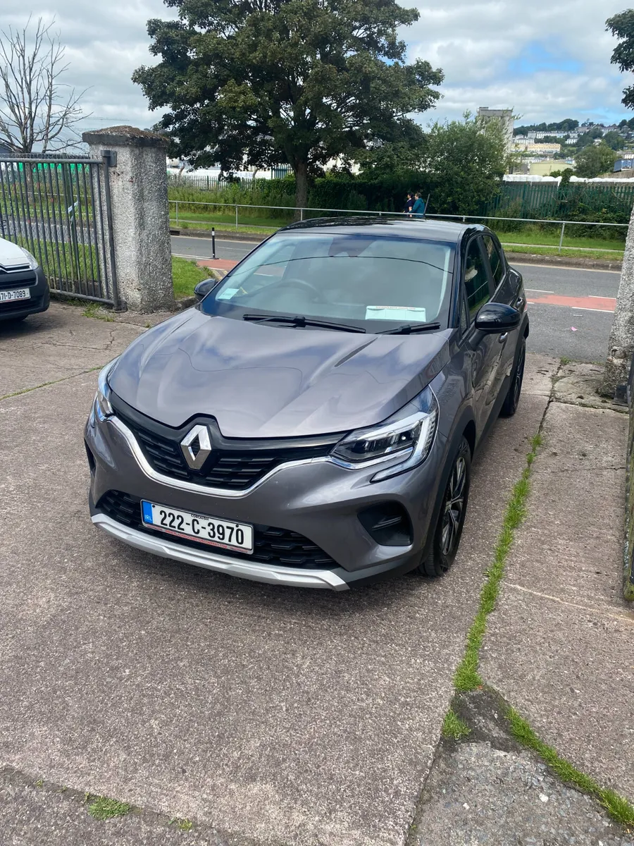 Renault Captur 2022 - Image 2