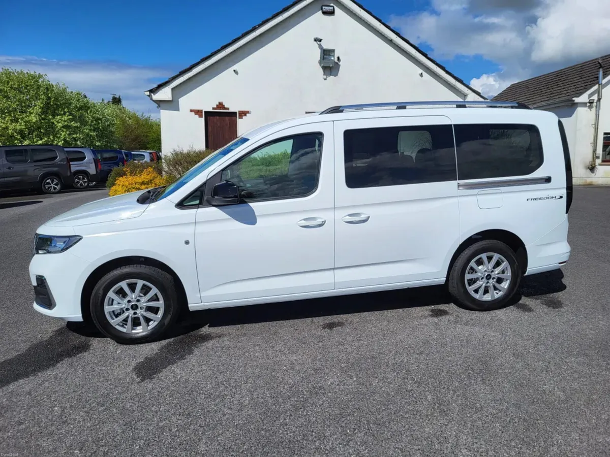 Wheelchair Taxi Spec Ford Tourneo Connect Freedom - Image 4