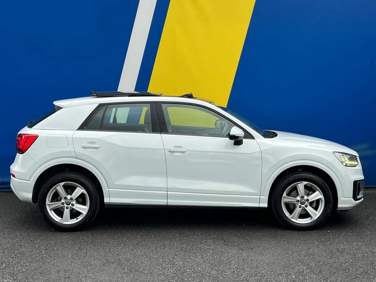 Audi Q2 SPORT 1.0 TFSI AUTO // PANORAMIC SUNROOF / - Image 4