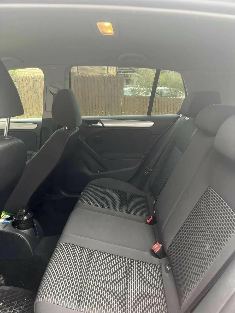 Volkswagen Golf 2012 - Image 4