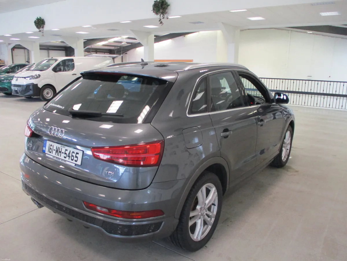 Audi Q3  S-Line 2016 - Image 4