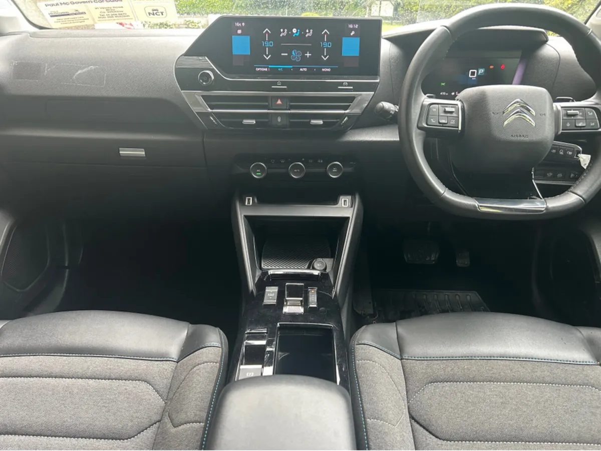 Citroen C4 FEEL PACK PURETECH 130 EAT8 MY**//**AUT - Image 6