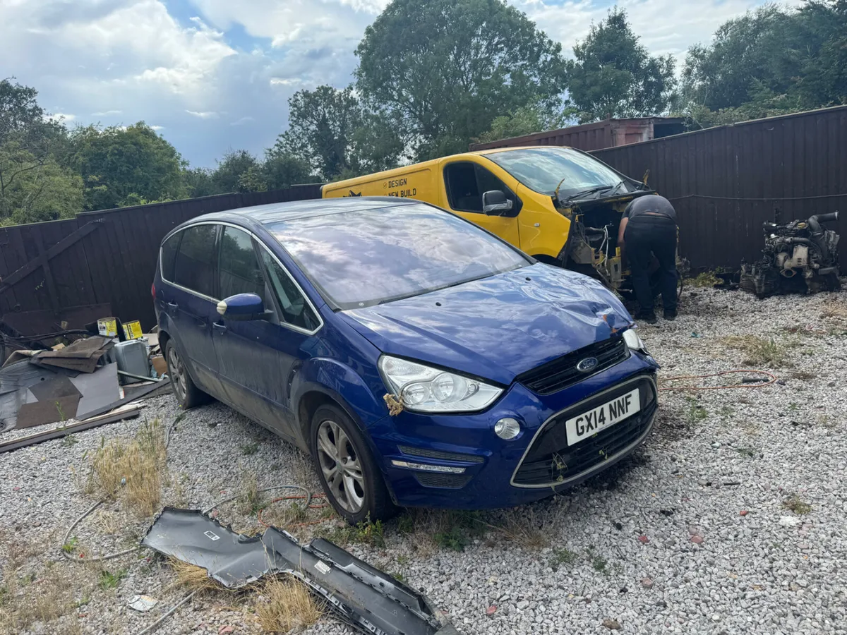 Ford S-Max 2014 - Image 2