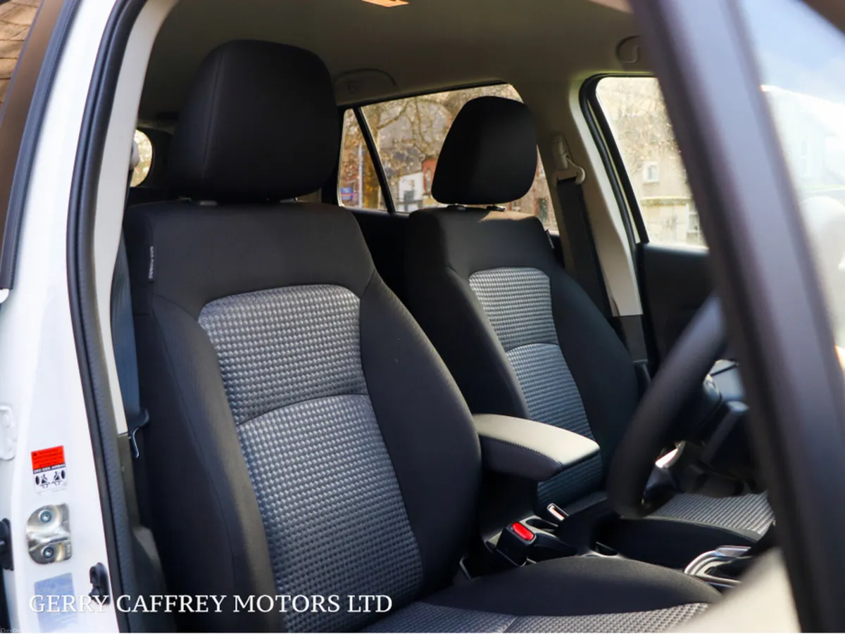 Suzuki SX4 S-Cross Motion Hybrid Automatic - Image 4