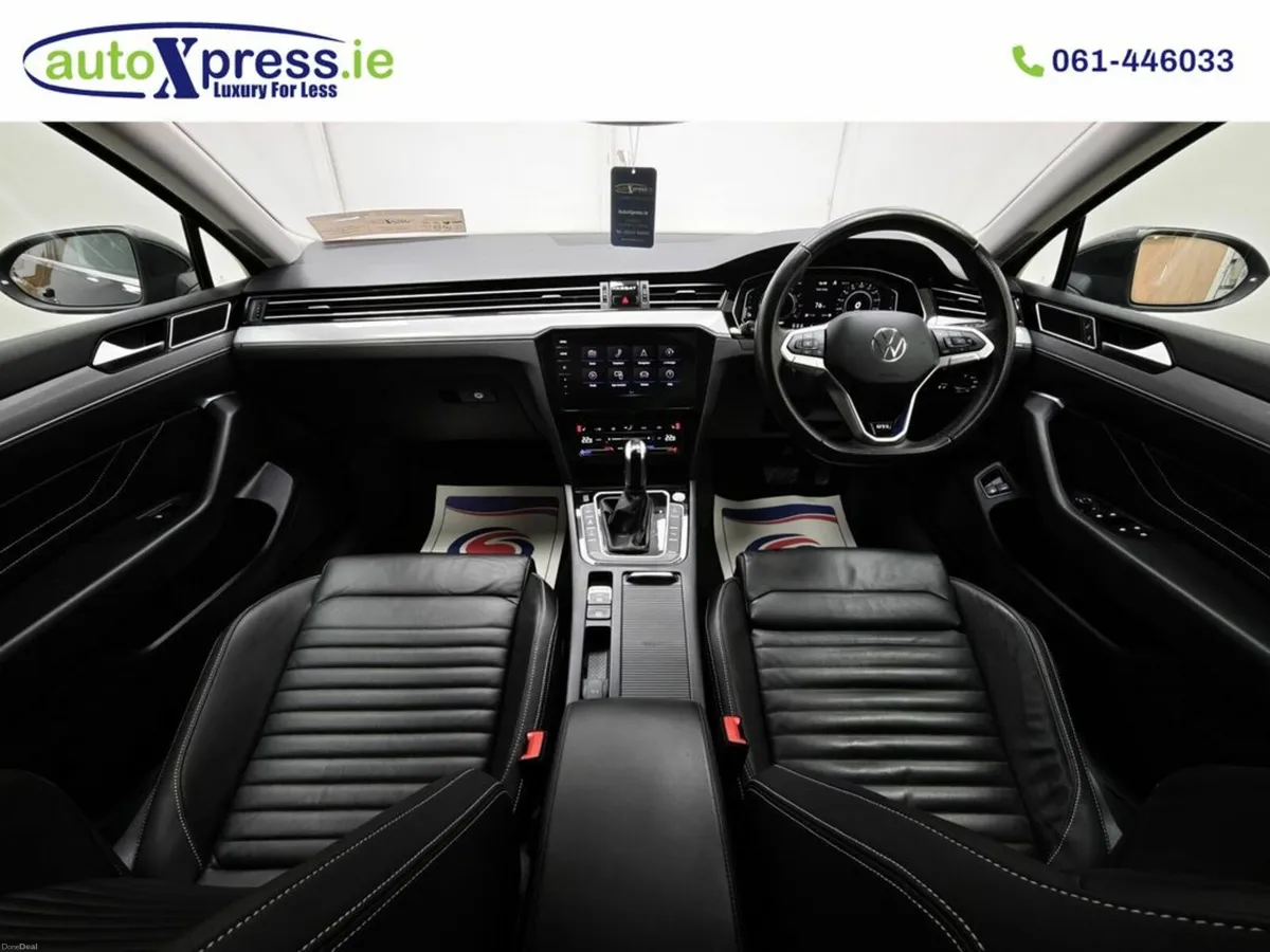 Volkswagen Passat 1.4 TSI GTE Advance Estate Autom - Image 2
