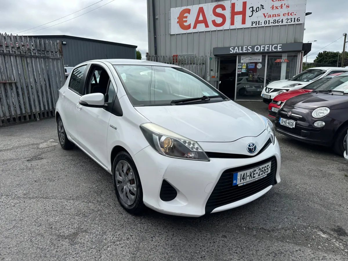 Yaris Auto hybrid Very Low KMS Irish Car - Image 2
