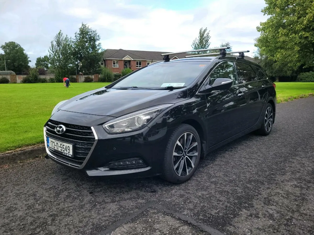 2017 Hyundai i40 Estate Executive Spec - Image 4