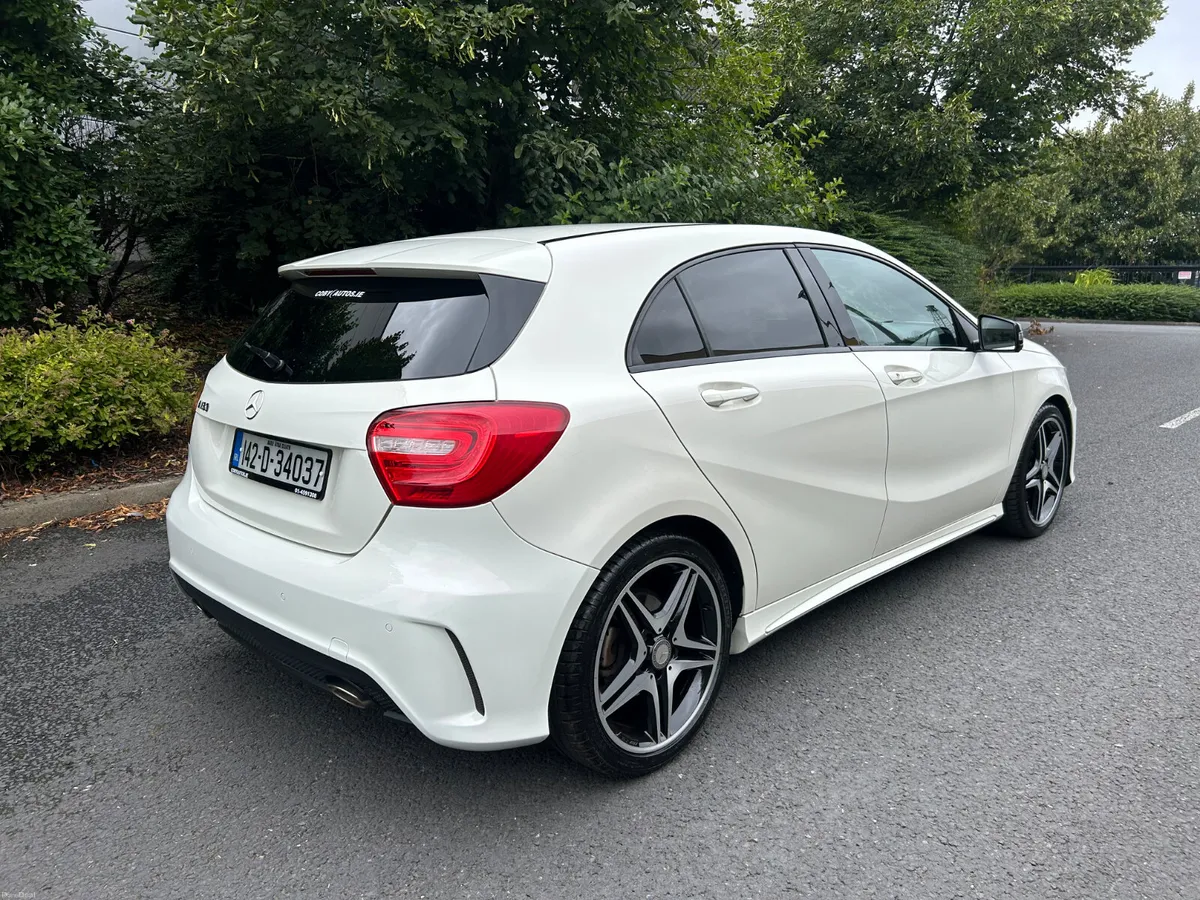 Mercedes-Benz A180 AMG SPORT - Image 2