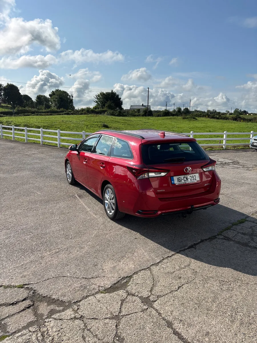 Toyota Auris 2016 - Image 4