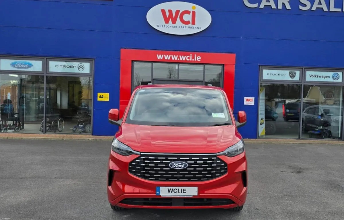 Wheelchair Accessible Ford Tourneo Custom - Image 3