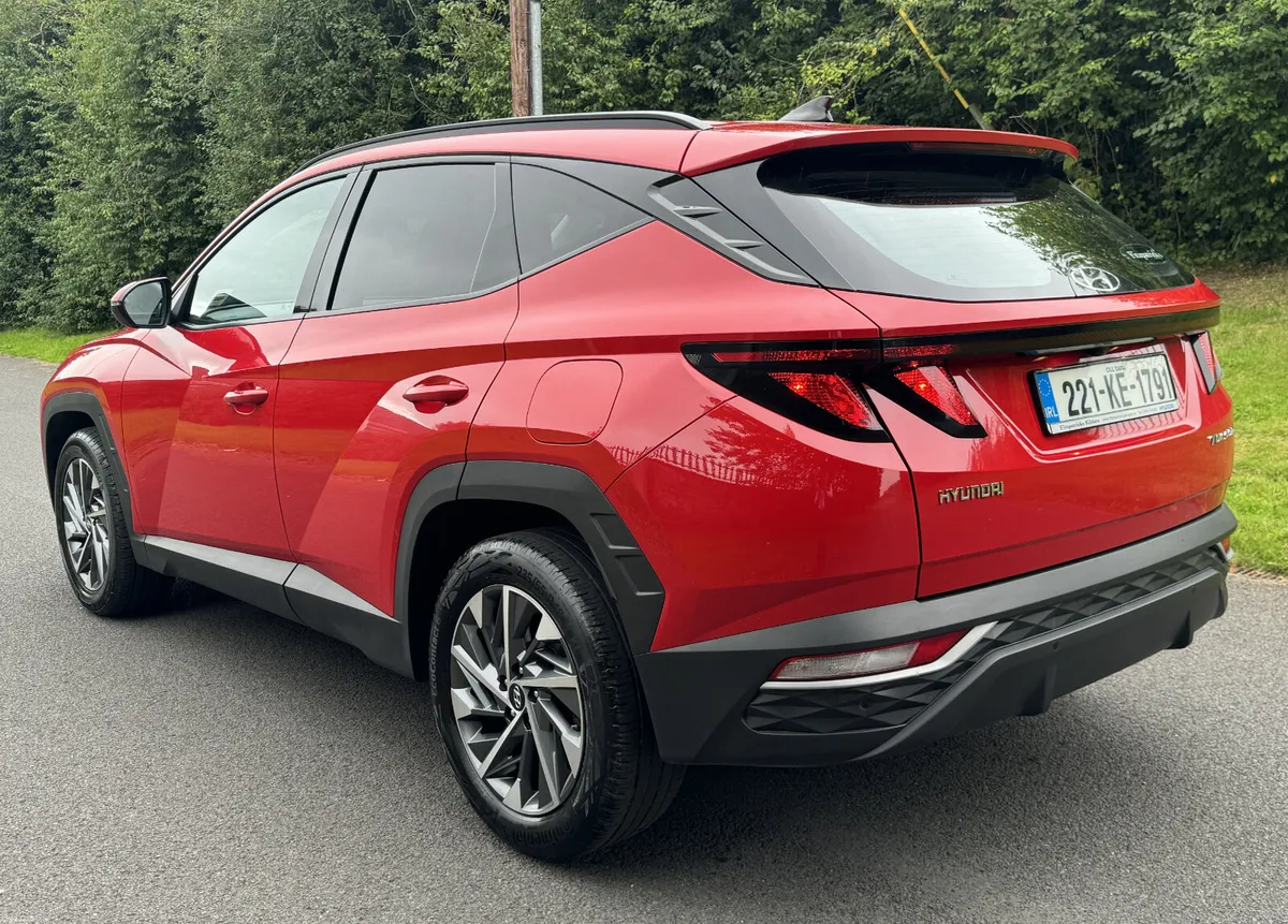 €500 off on Tucson Executive RED - “4.9% APR - Image 6