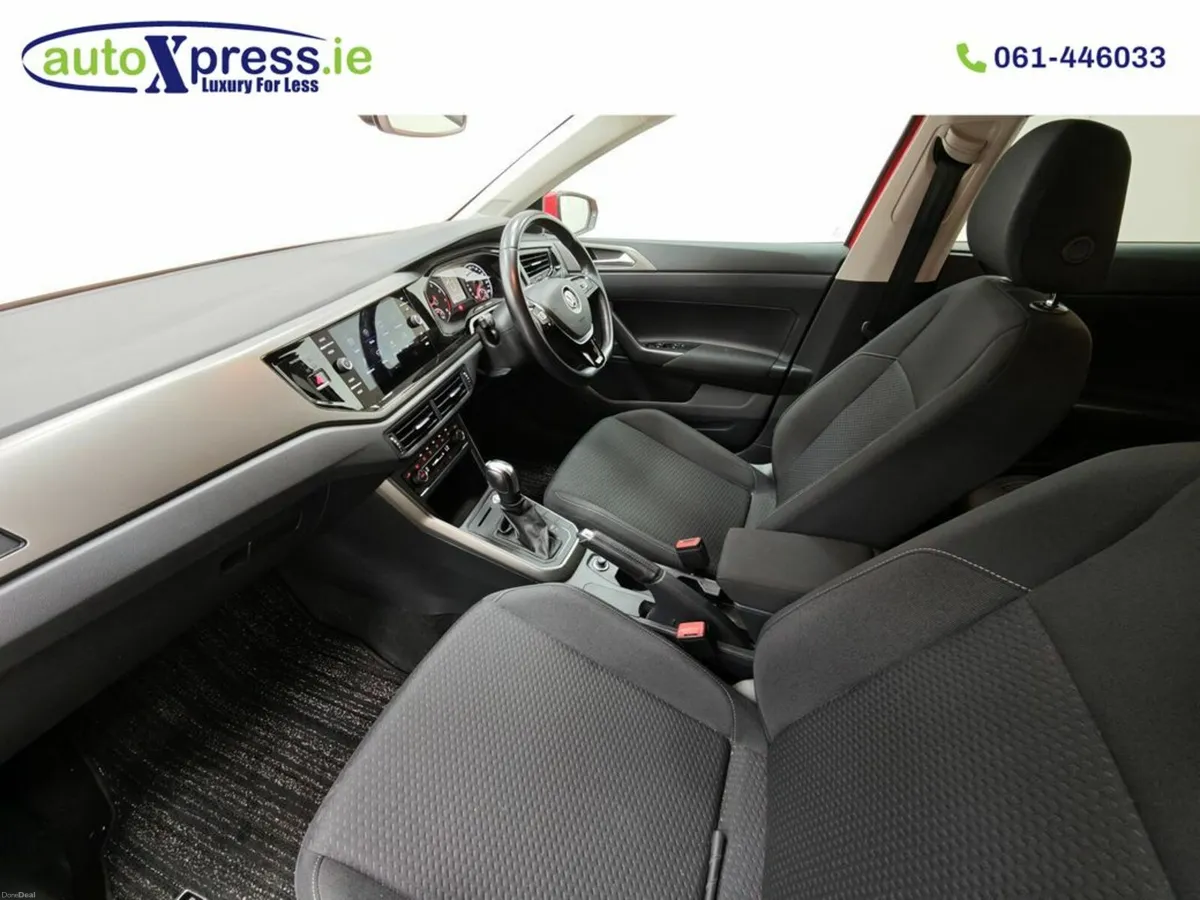 Volkswagen Polo 1.0 TSI Automatic, Reversing camer - Image 2