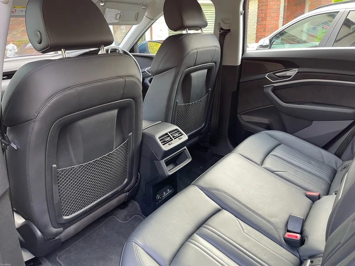 Audi e-tron 50 Quotro Sport - Image 4