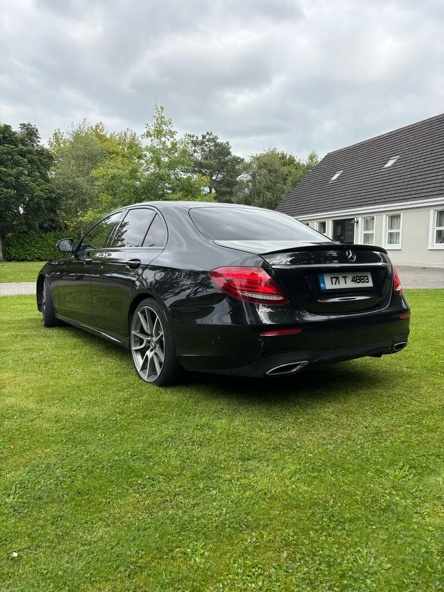 Mercedes E Class - Image 4