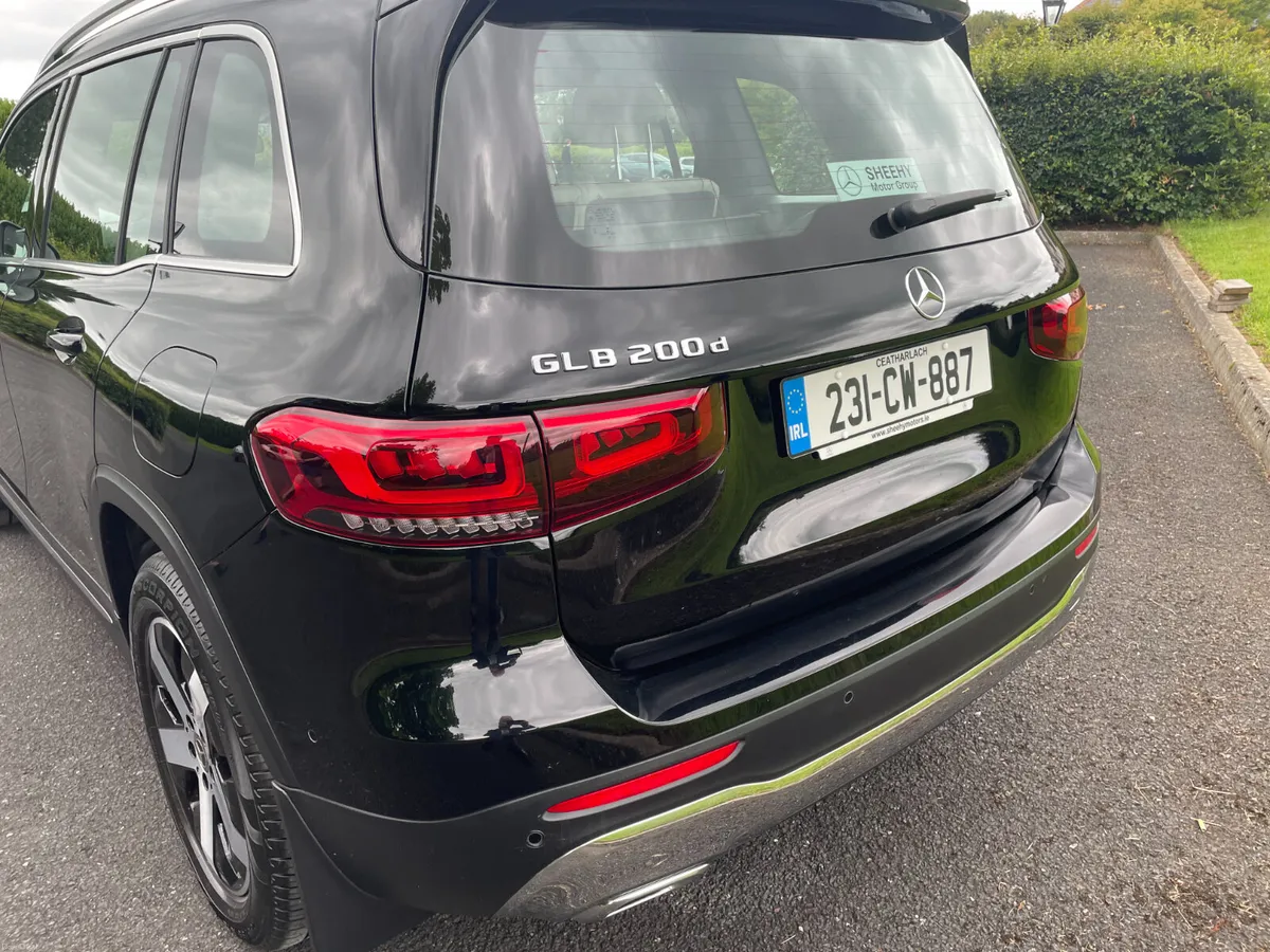 Mercedes-Benz GLB 2023 - Image 4