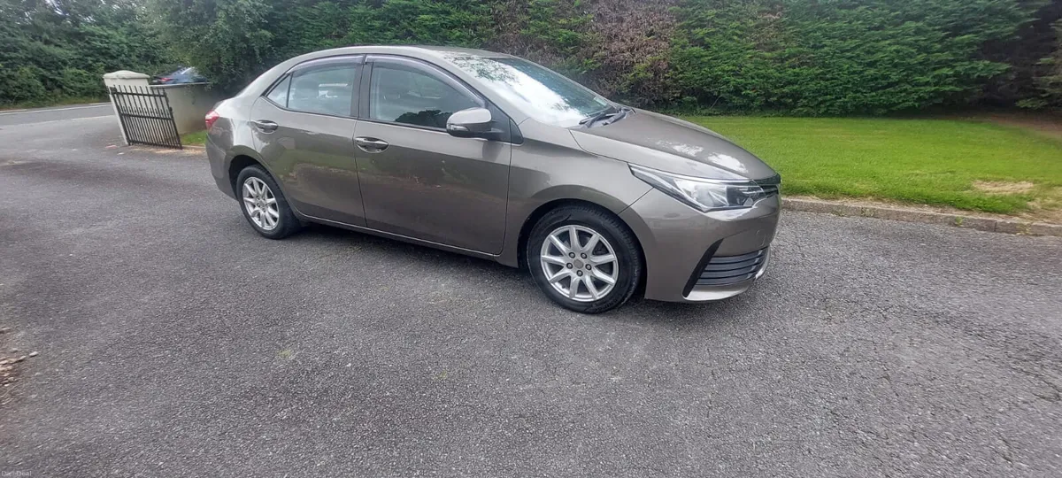 Toyota Corolla 2017 - Image 1