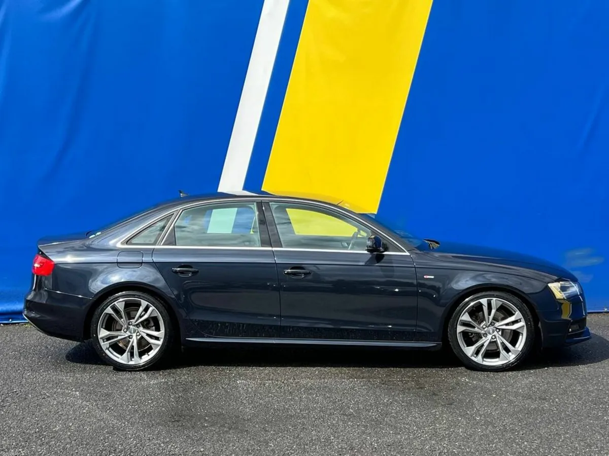 Audi A4 S-LINE 2.0 TFSI AUTO // VERY LOW MILEAGE / - Image 2