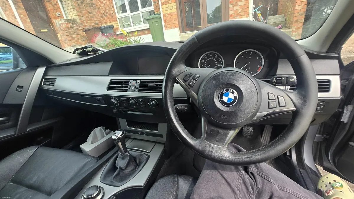 BMW 5-Series 2007 - Image 1