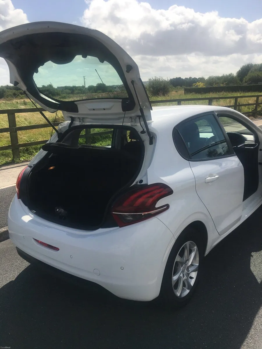 Peugeot 208 1.0 2016 low mileage New 2 Years NCT - Image 3