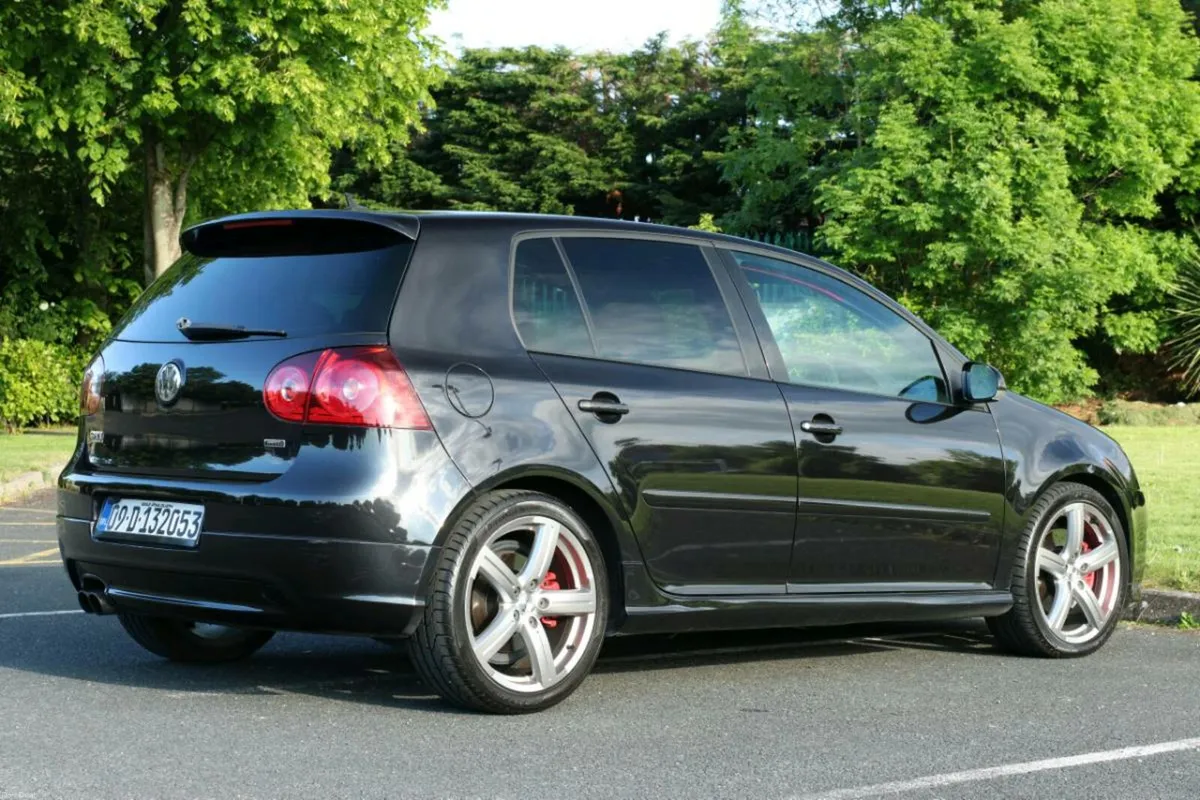 Golf GTI Pirelli Edition - Image 4